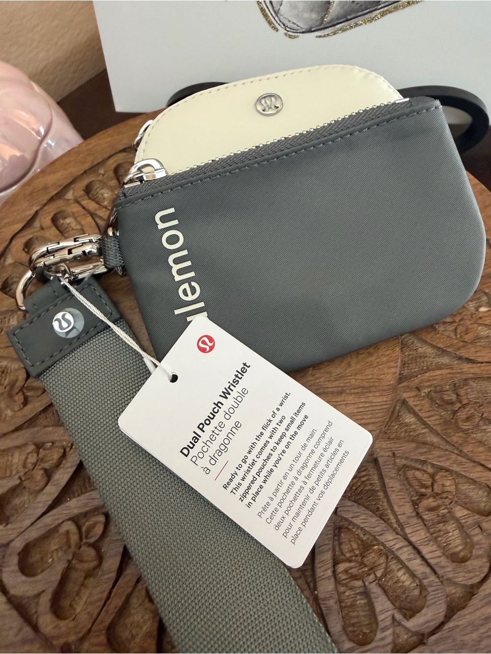 Lululemon Dual Pouch Wristlet Gray and White NWT - Picture 3 of 5